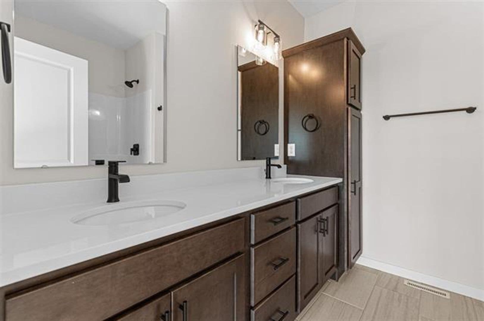 Coralville Apartment: 2898 Eastridge Terrace