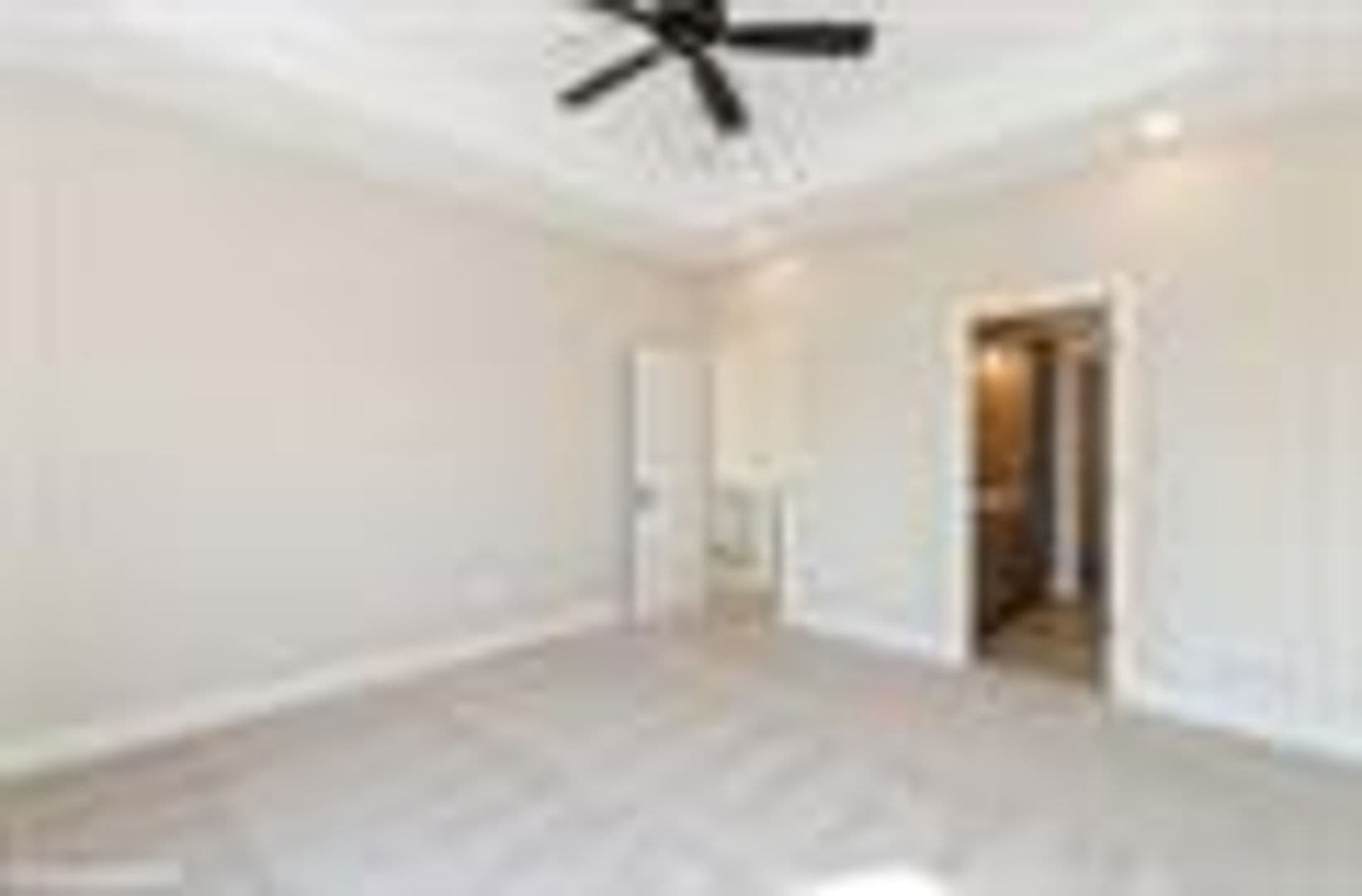 North Liberty Apartment: Madison Ave