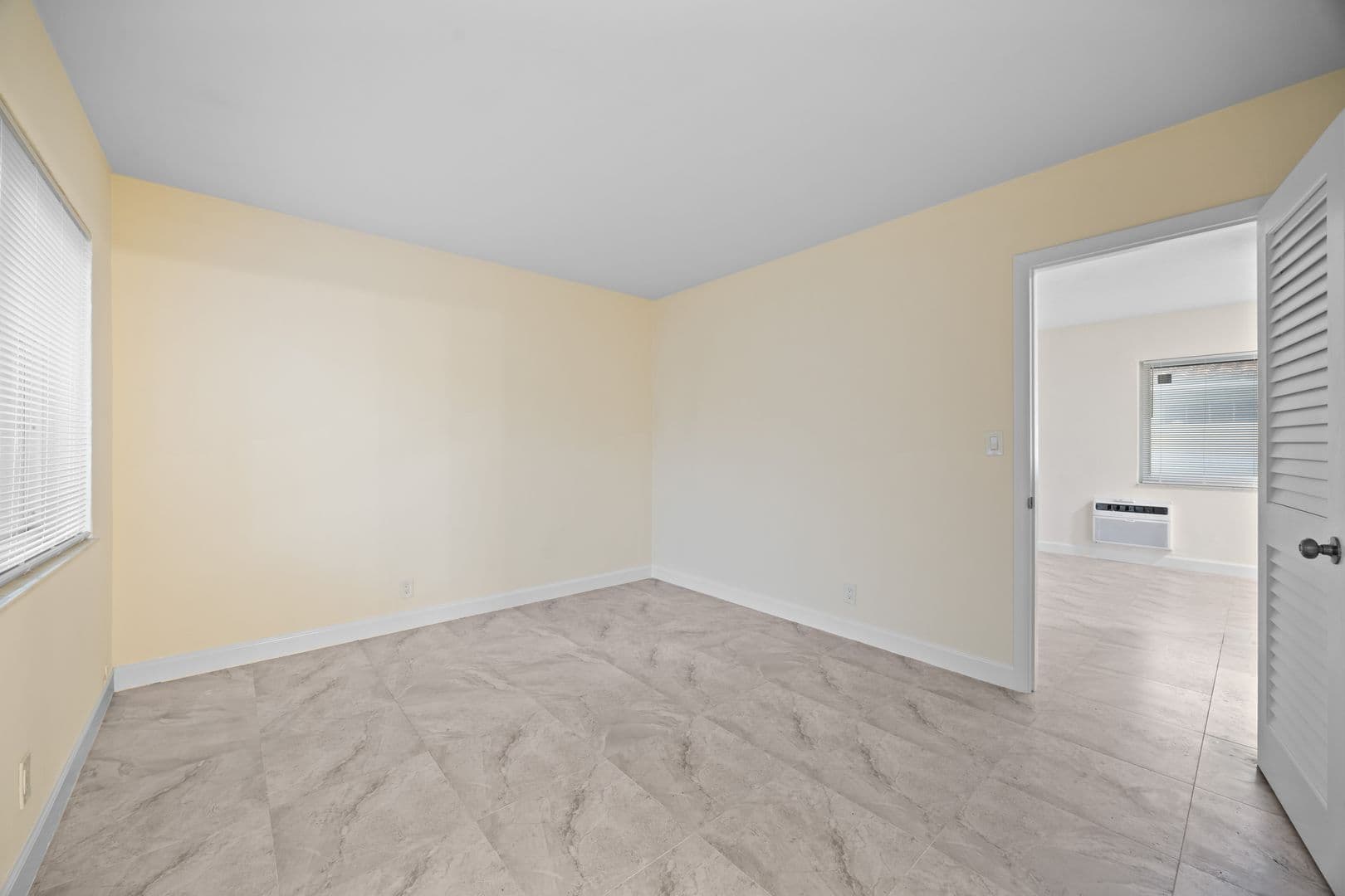 Fort Lauderdale Apartment: 218 SW 20th St
