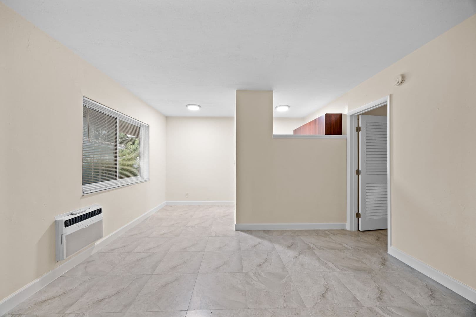 Fort Lauderdale Apartment: 218 SW 20th St