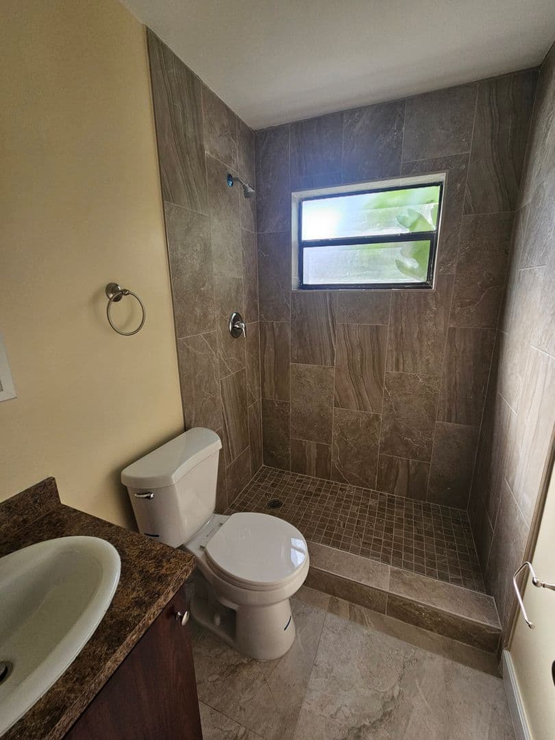 Fort Lauderdale Apartment: 925-927 SW 30th St