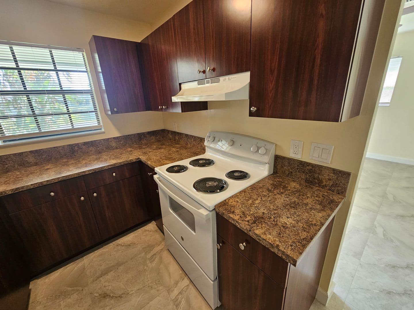 Fort Lauderdale Apartment: 925-927 SW 30th St