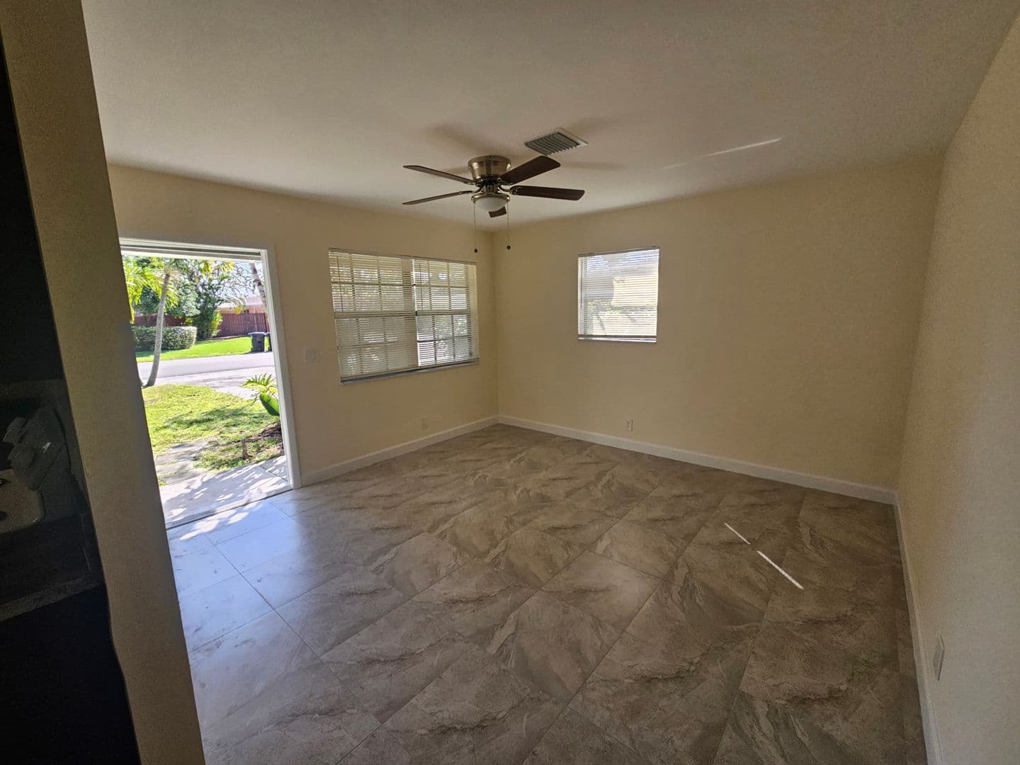 Fort Lauderdale Apartment: 925-927 SW 30th St