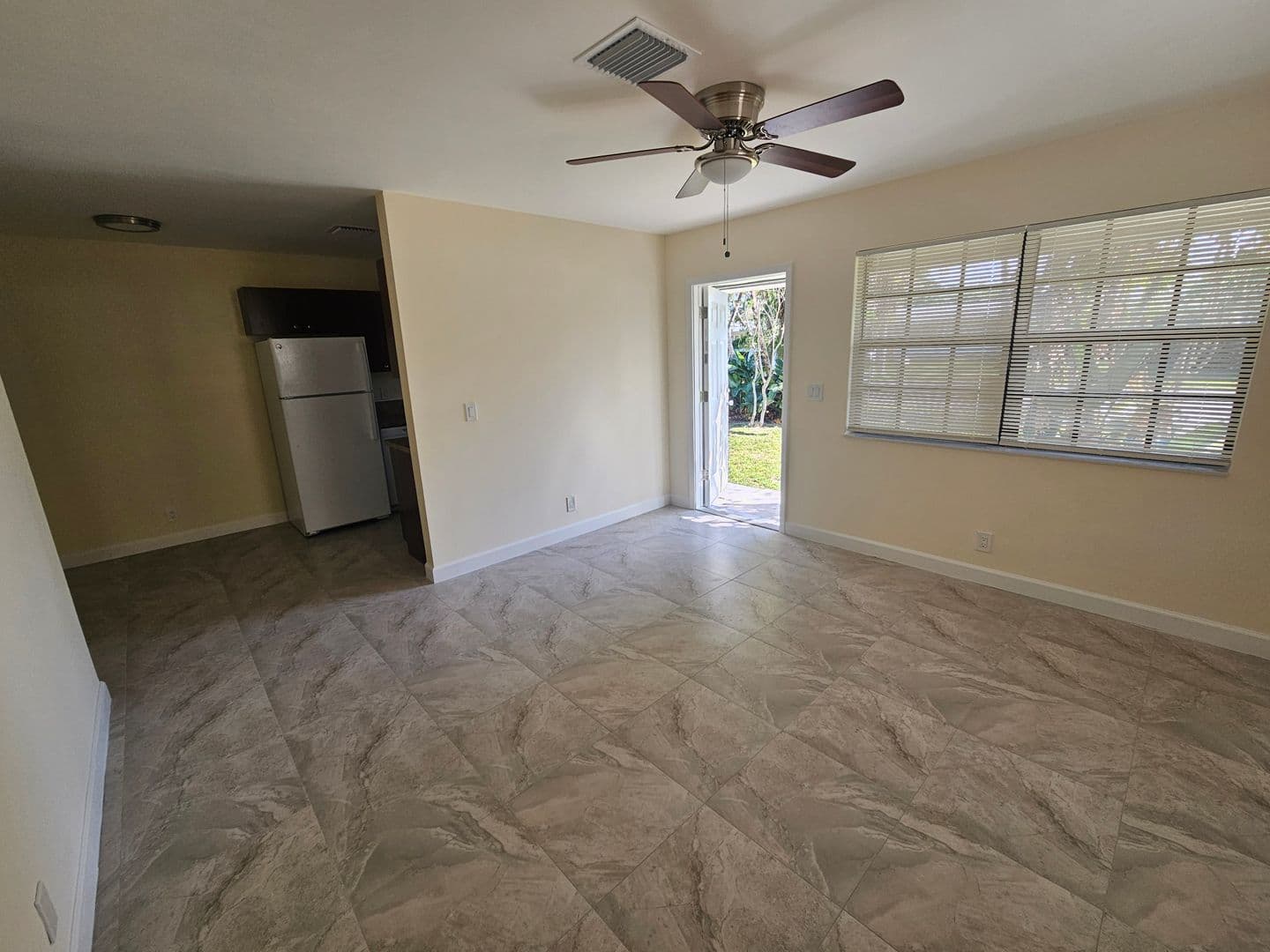 Fort Lauderdale Apartment: 925-927 SW 30th St