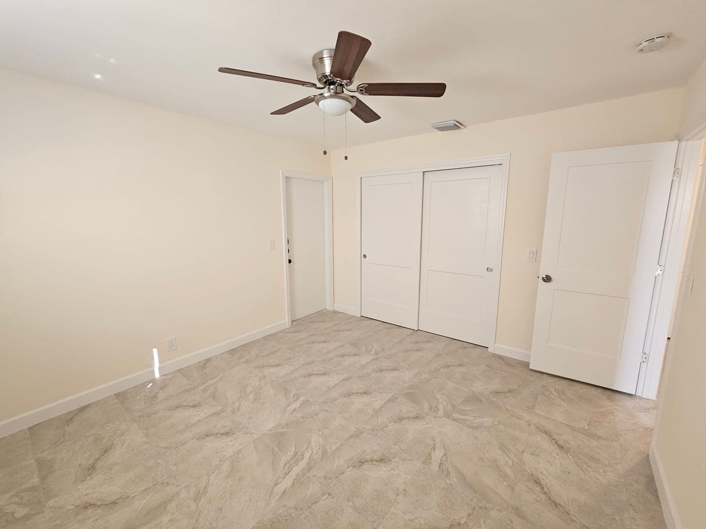 Fort Lauderdale Apartment: 925-927 SW 30th St