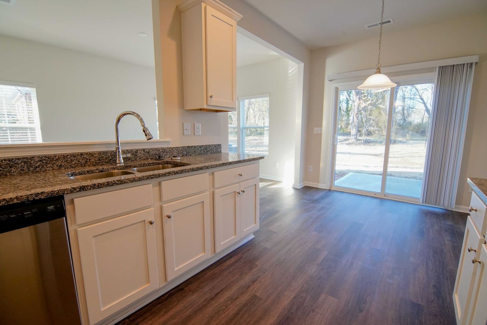 Cherryville House: 309 E Sixth Street Unit B