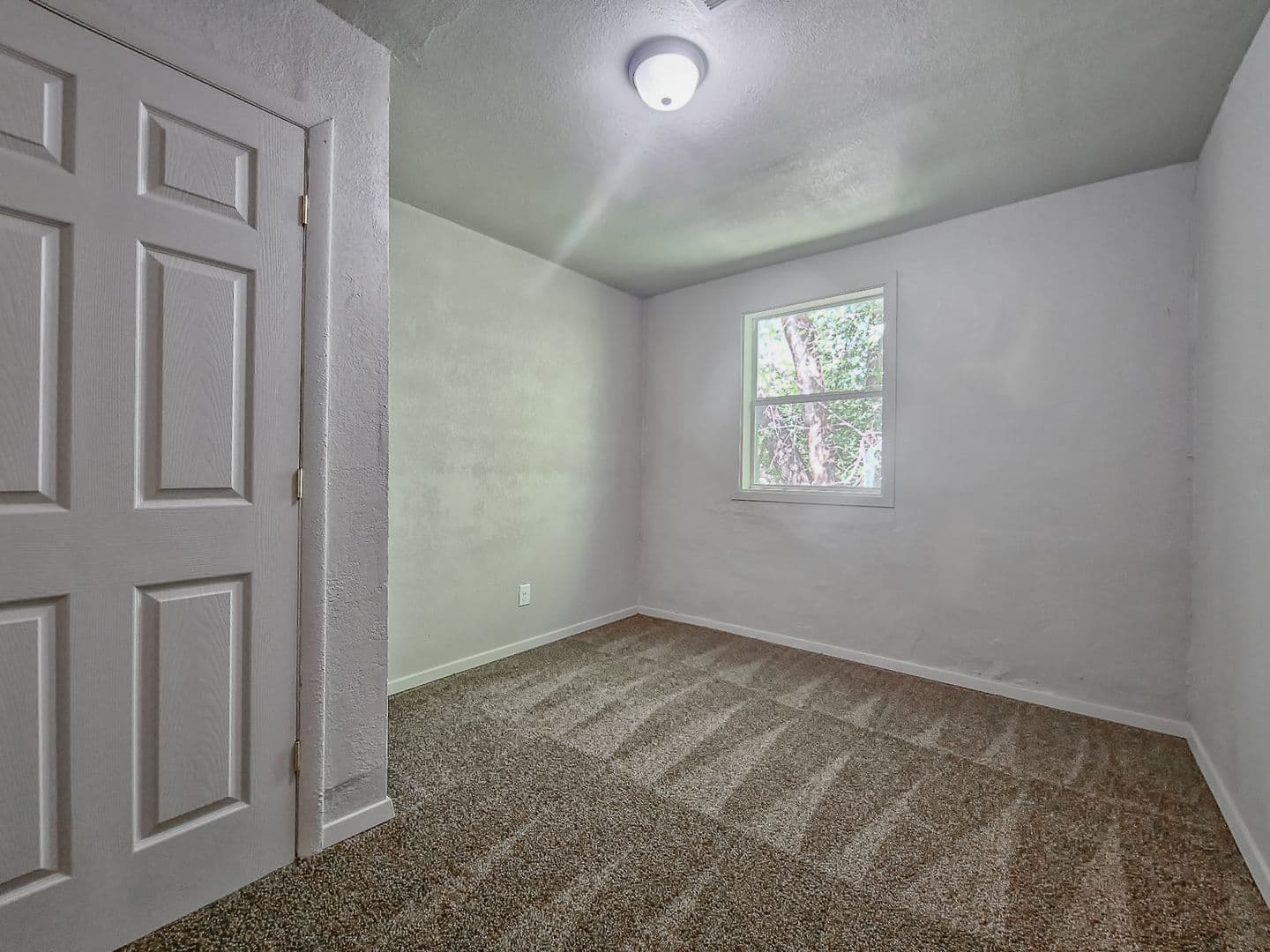 Spencer House: 12704 Parker Heights Blvd