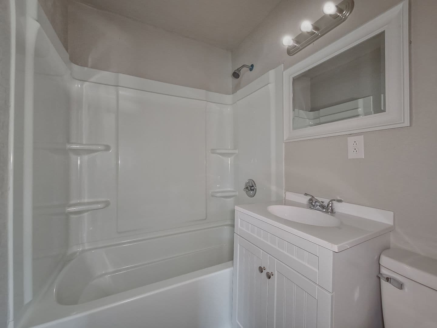 Spencer House: 12704 Parker Heights Blvd