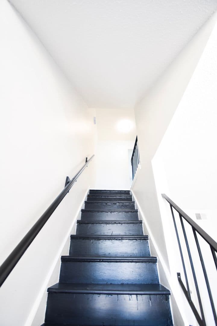Fayetteville Apartment: Grand Prix Dr