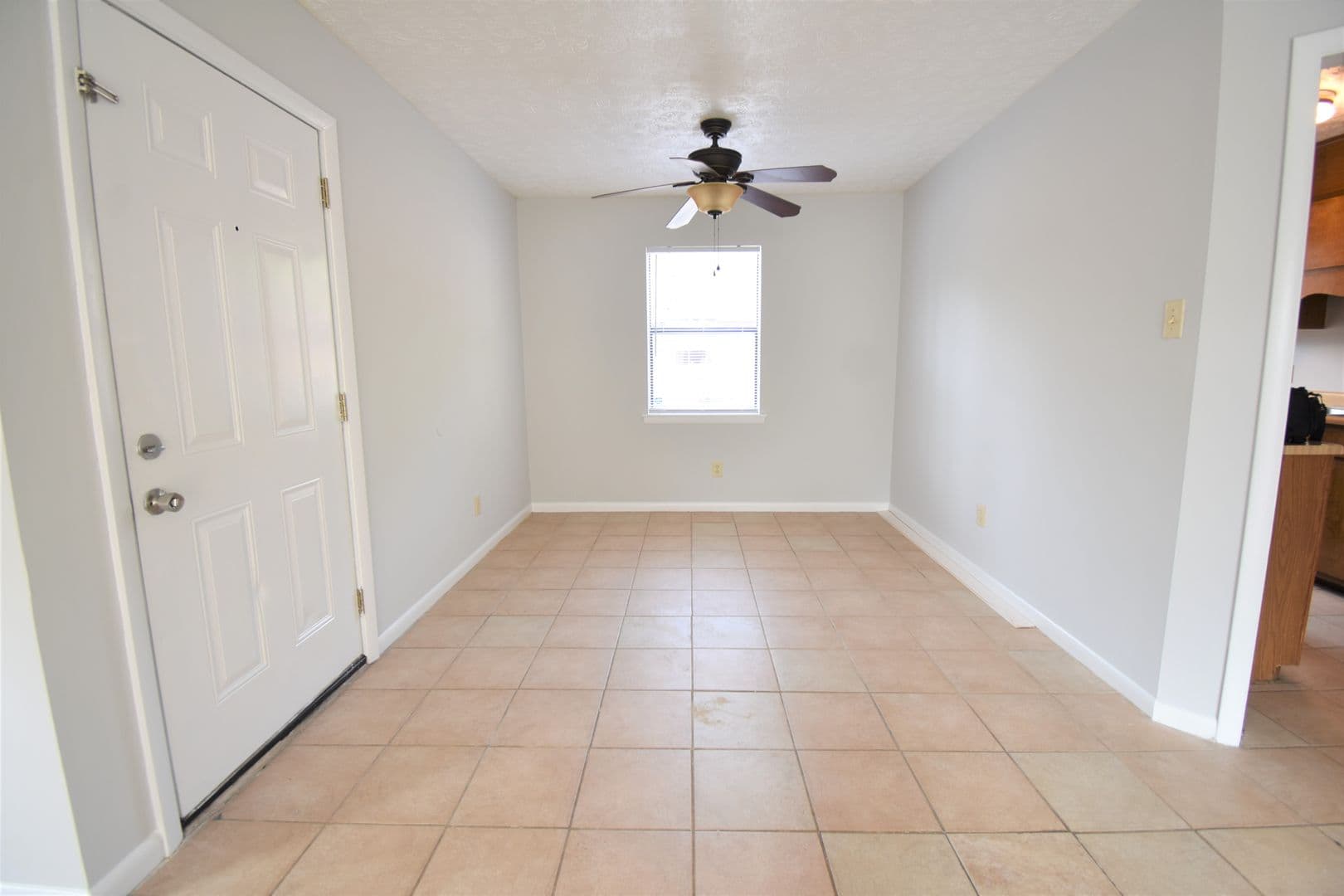 Fayetteville House: 3563 Rolls Ave