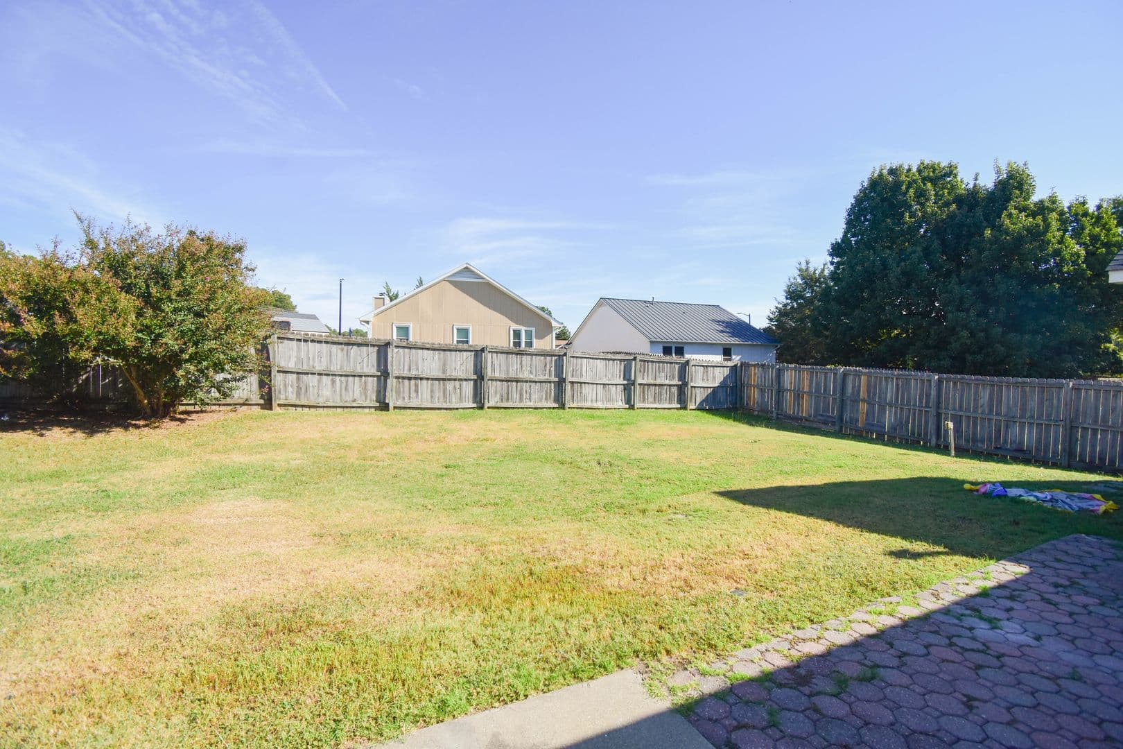 Fayetteville House: 5598 Windy Knoll Pl