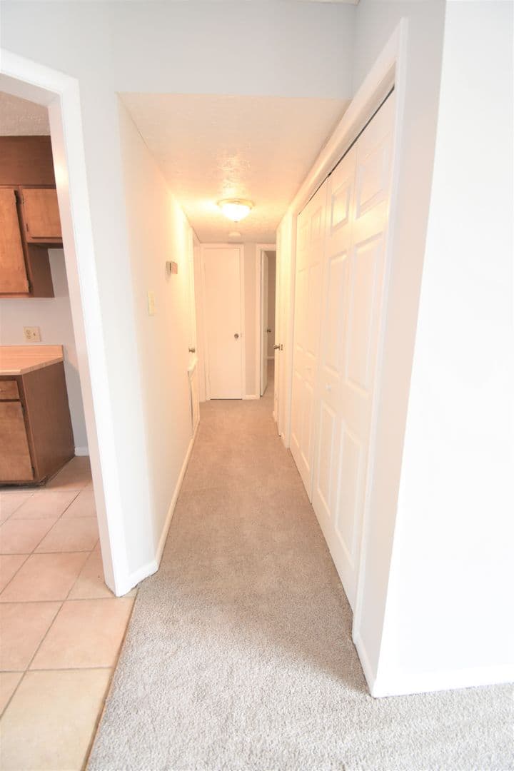 Fayetteville House: 3563 Rolls Ave