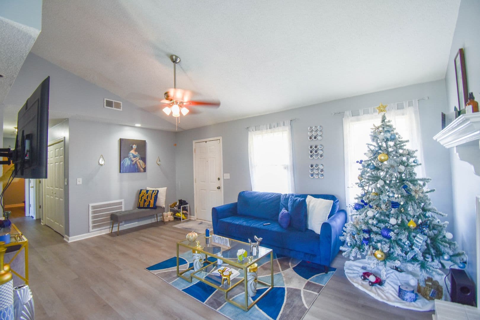 Fayetteville House: 5598 Windy Knoll Pl