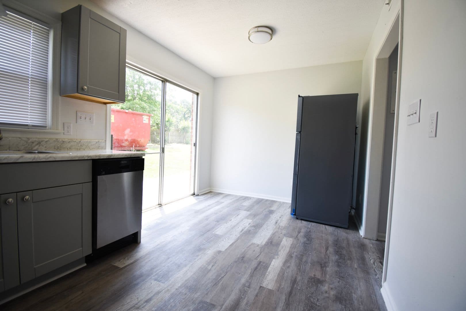 Fayetteville Apartment: Grand Prix Dr