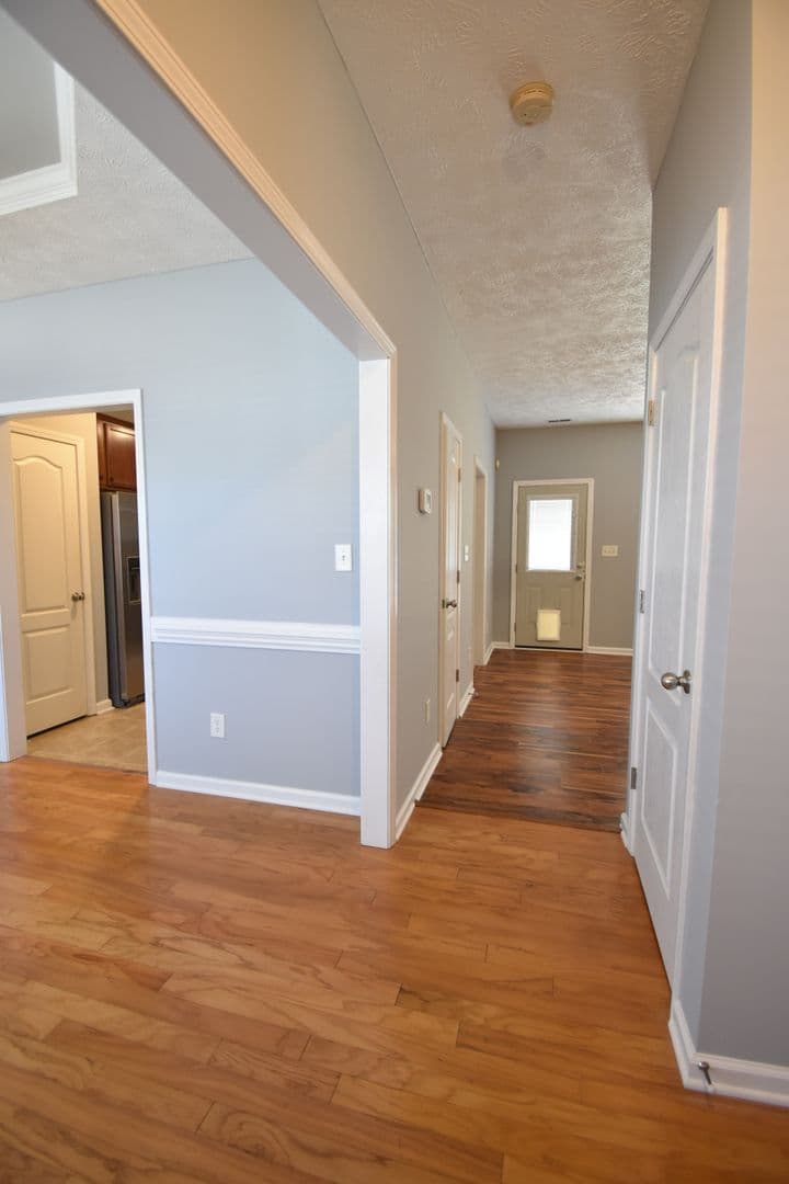 Fayetteville House: 4840 Headwind Drive