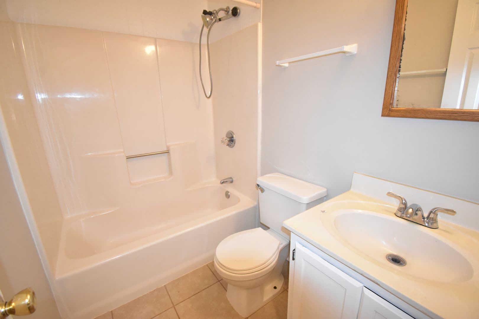 Fayetteville House: 1646 Rim Rd