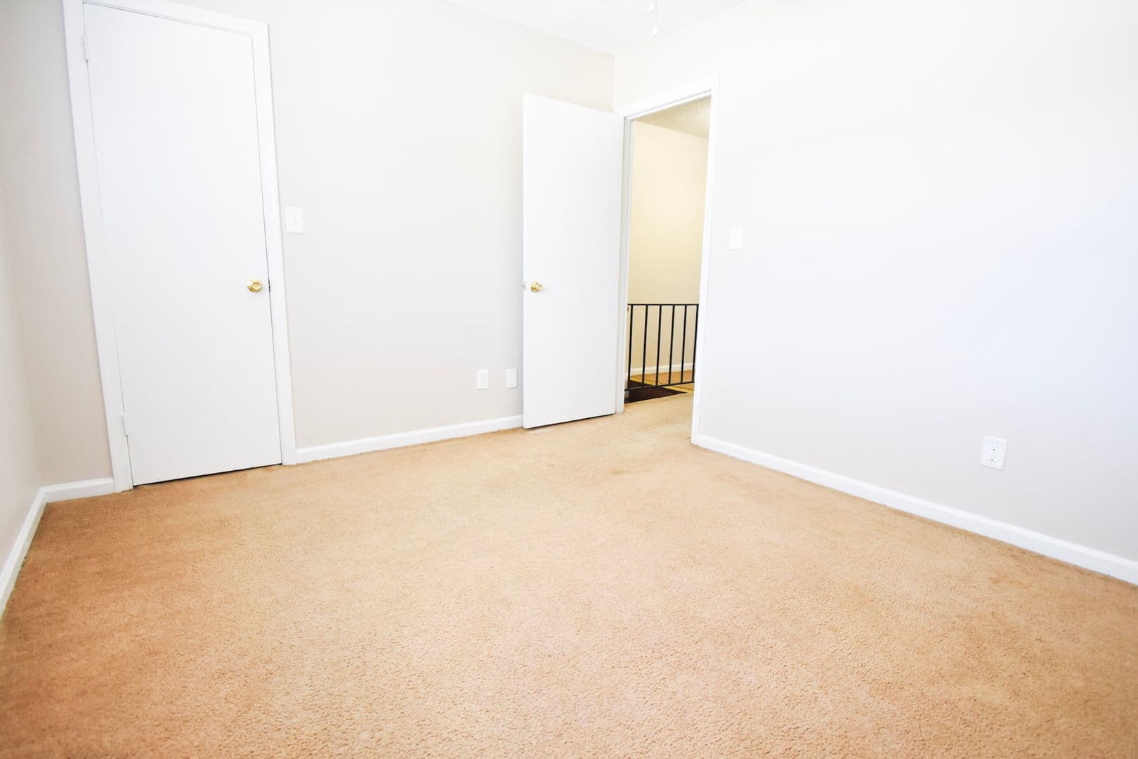 Fayetteville Apartment: Grand Prix Dr