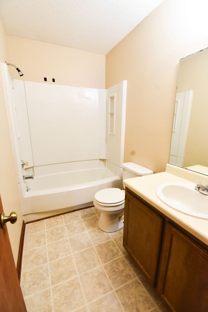 Fayetteville Apartment: Homeplace Ct
