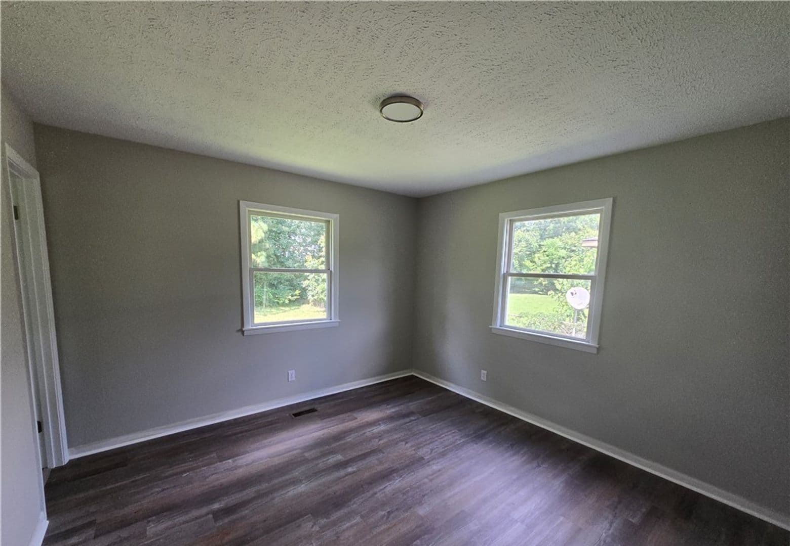 Fayetteville House: 303 Cartwright Dr