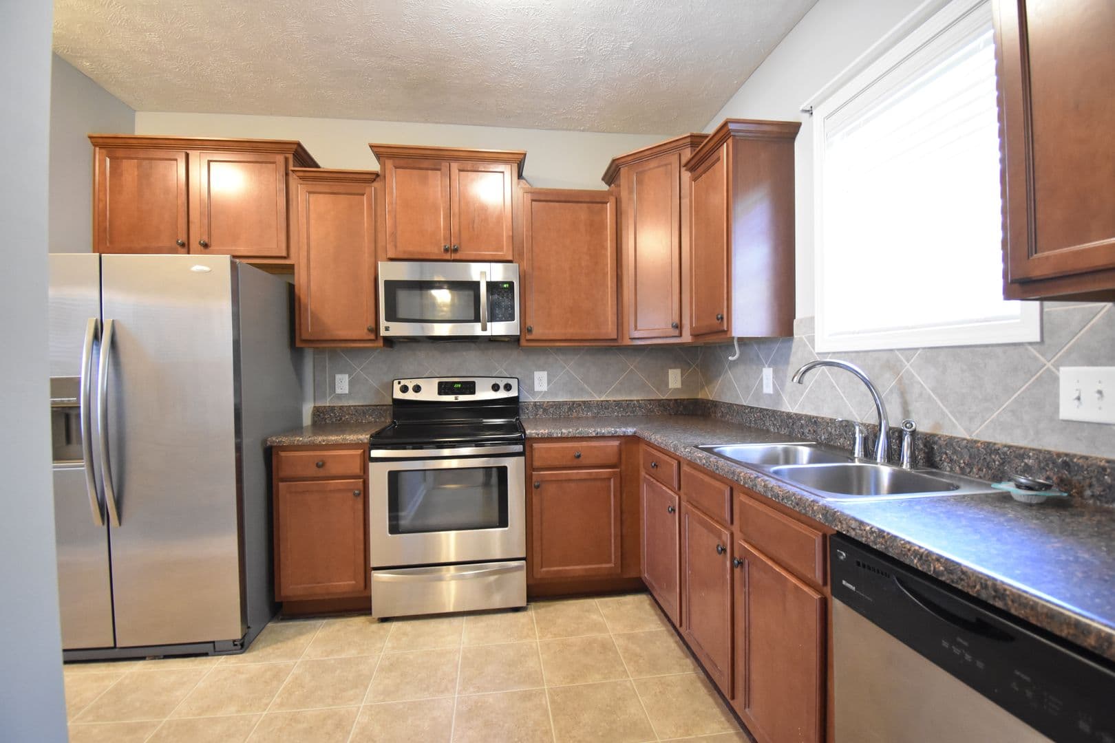 Fayetteville House: 4840 Headwind Drive