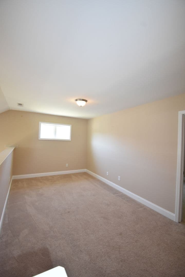 Fayetteville House: 4221 Raccoon Path