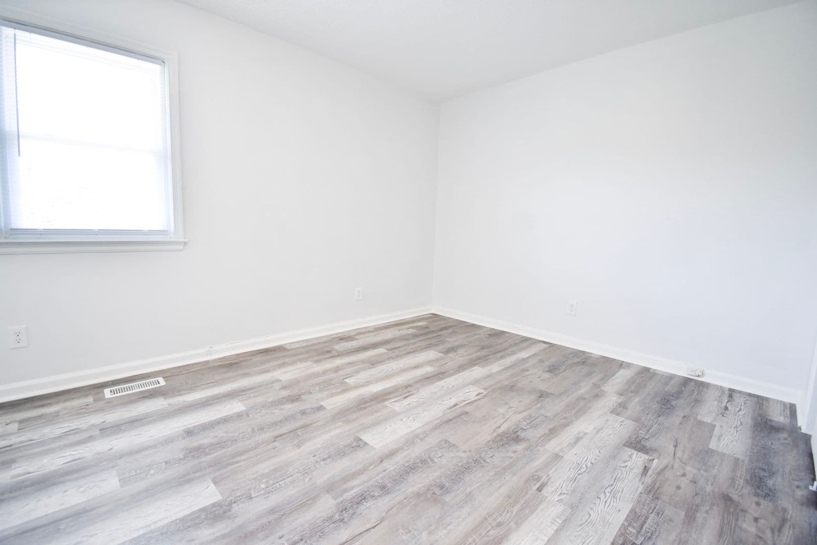 Fayetteville Apartment: Grand Prix Dr