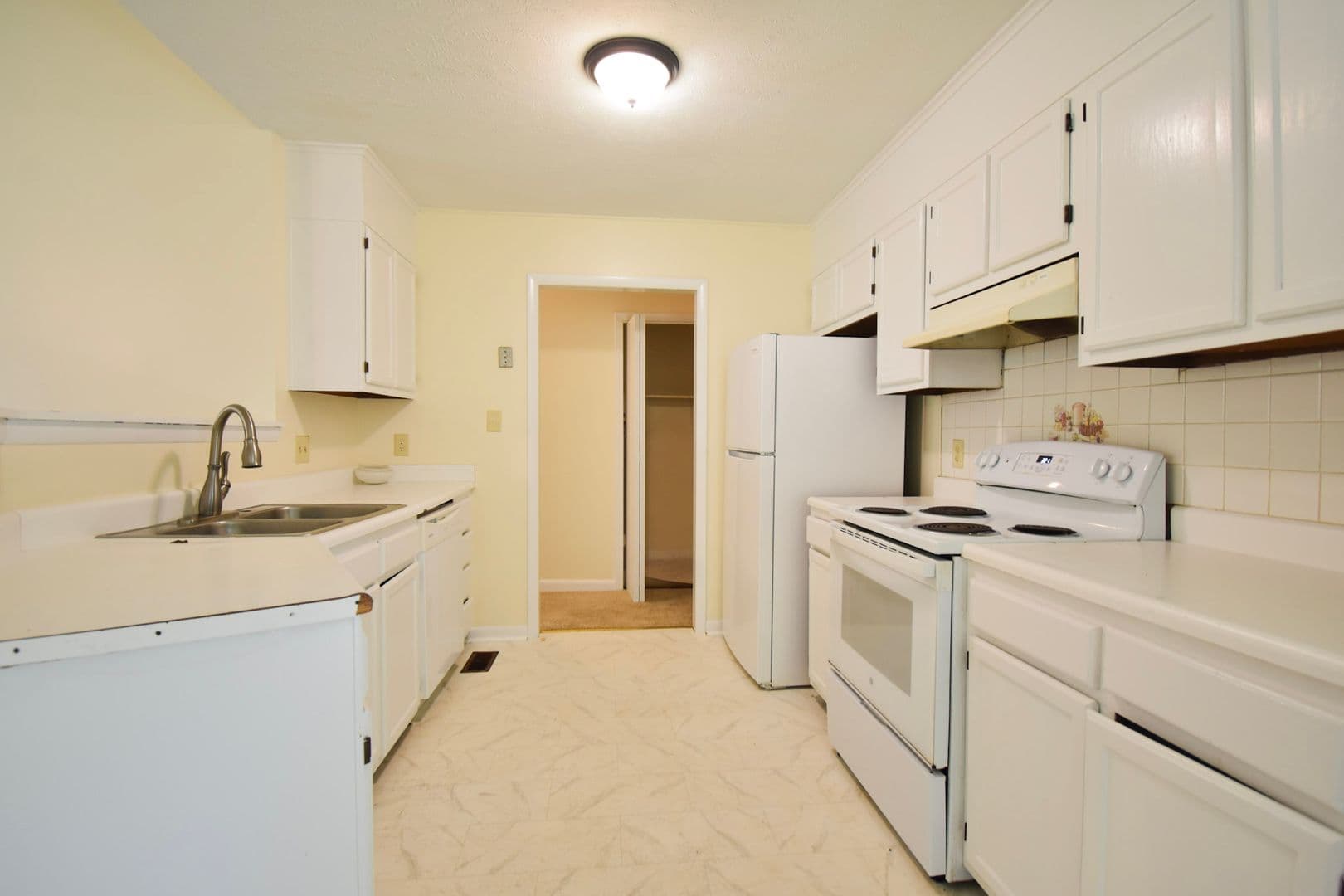 Fayetteville House: 5924 Dalton Rd