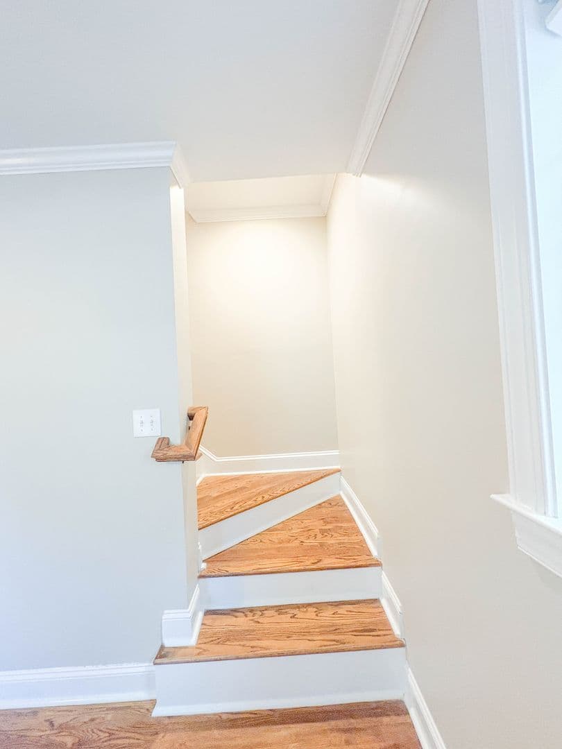 Fayetteville House: 1601 Ft. Bragg Rd