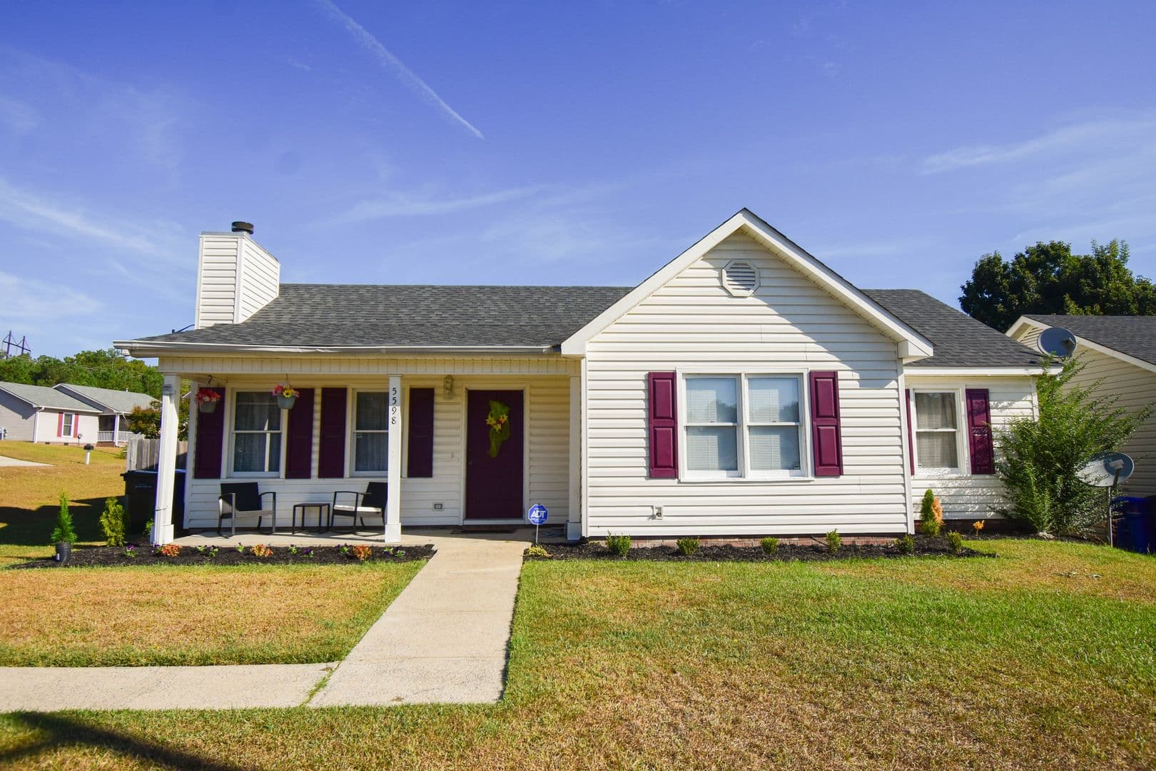 Fayetteville House: 5598 Windy Knoll Pl