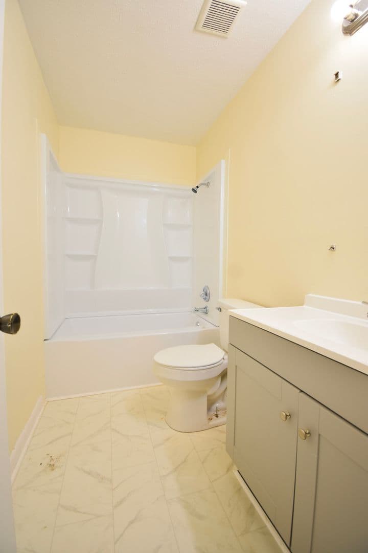 Fayetteville House: 5924 Dalton Rd