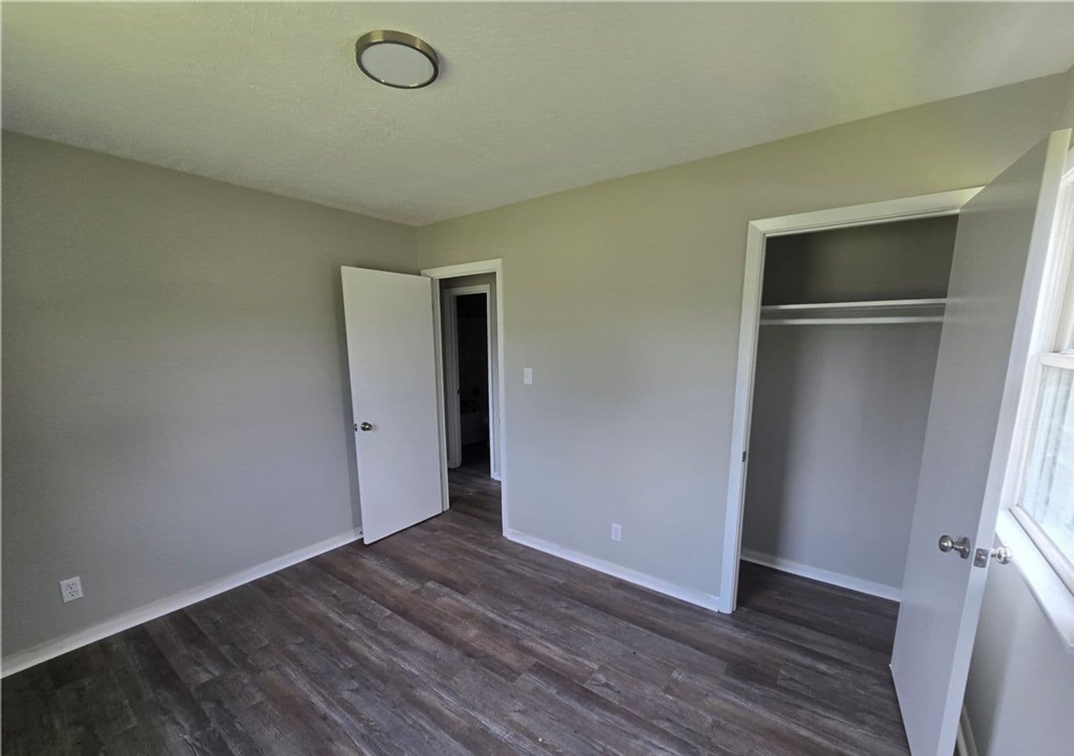 Fayetteville House: 303 Cartwright Dr
