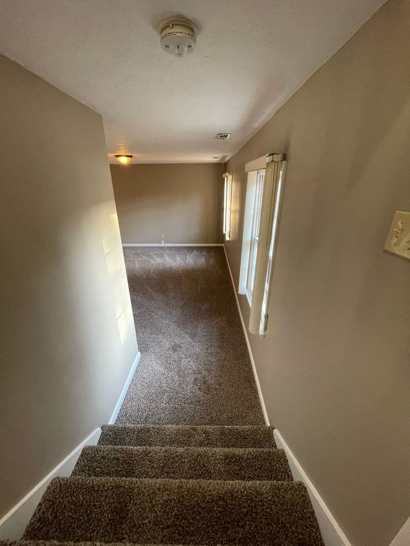 Fayetteville House: 1536 Rossmore Dr