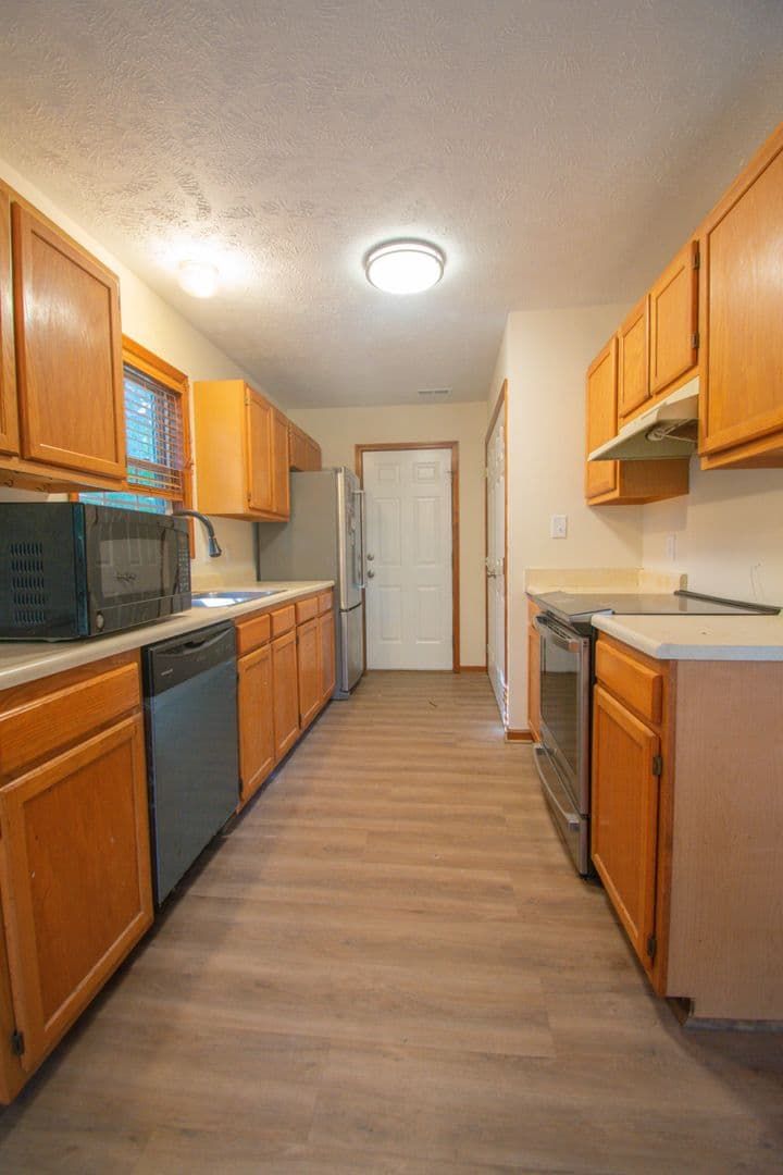 Raeford House: 118 Liberty Ct