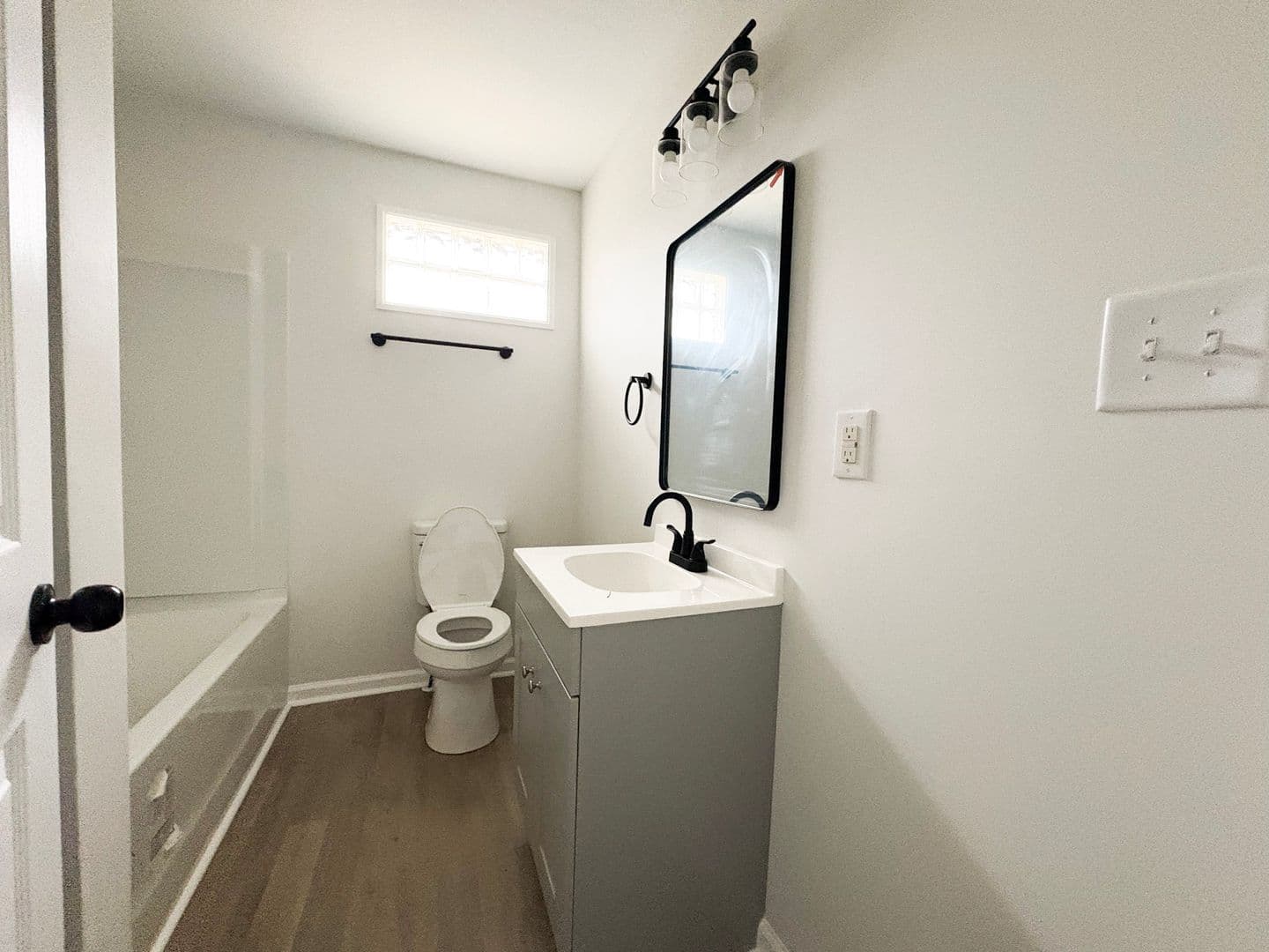 Fayetteville House: 213 Andy St