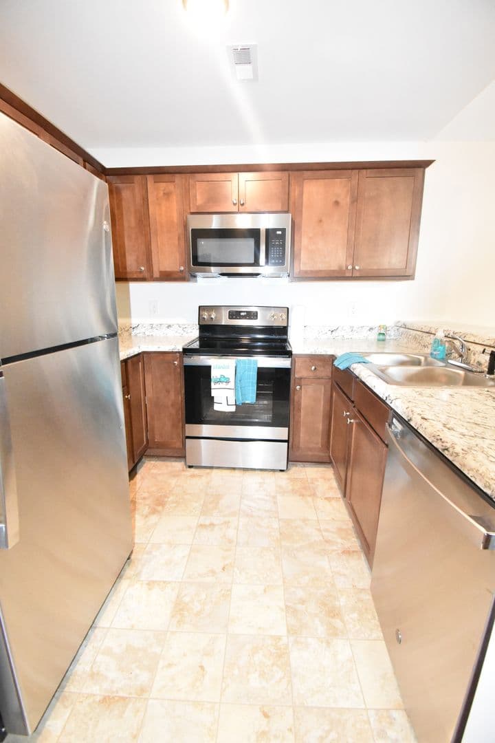 Fayetteville House: 1816 Tryon Dr #5