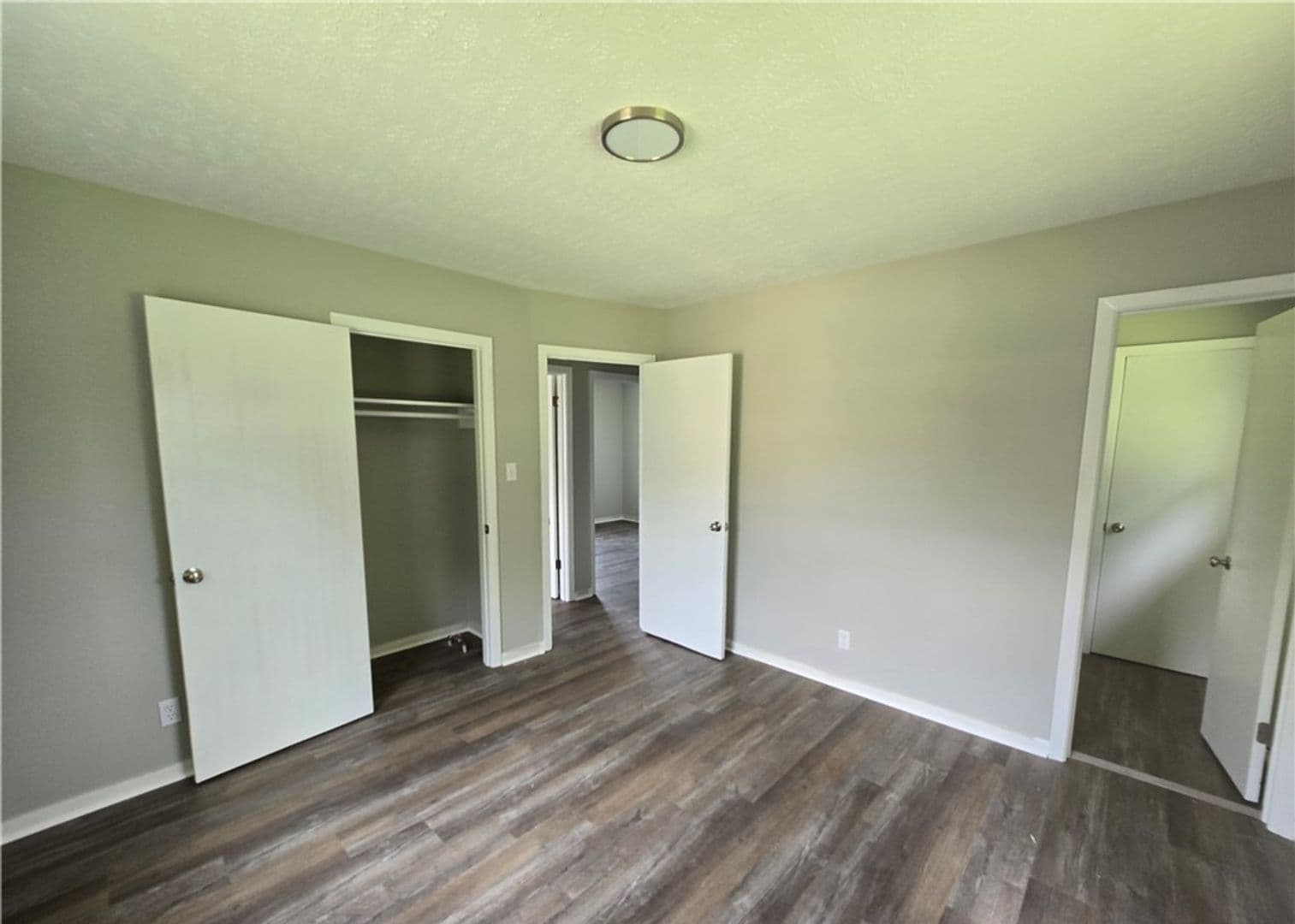 Fayetteville House: 303 Cartwright Dr