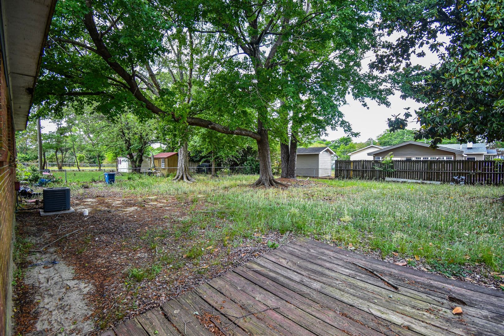 Fayetteville House: 817 Bronco Lane