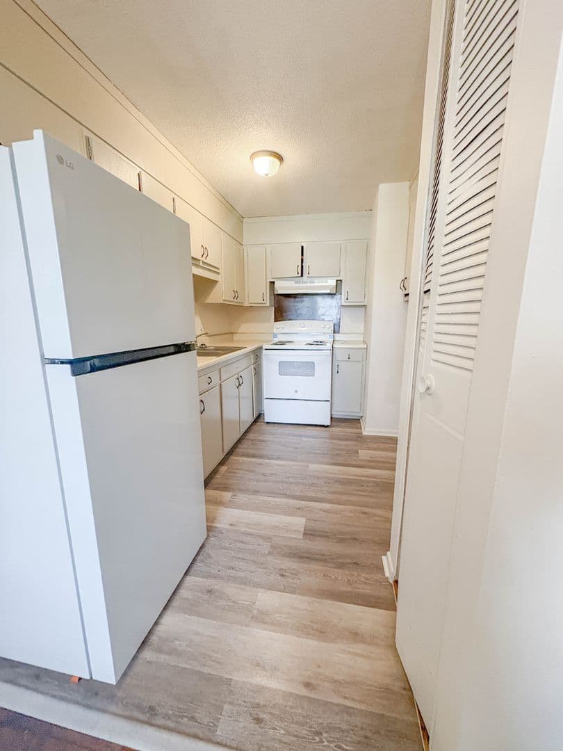 Fayetteville Apartment: Bragg Blvd