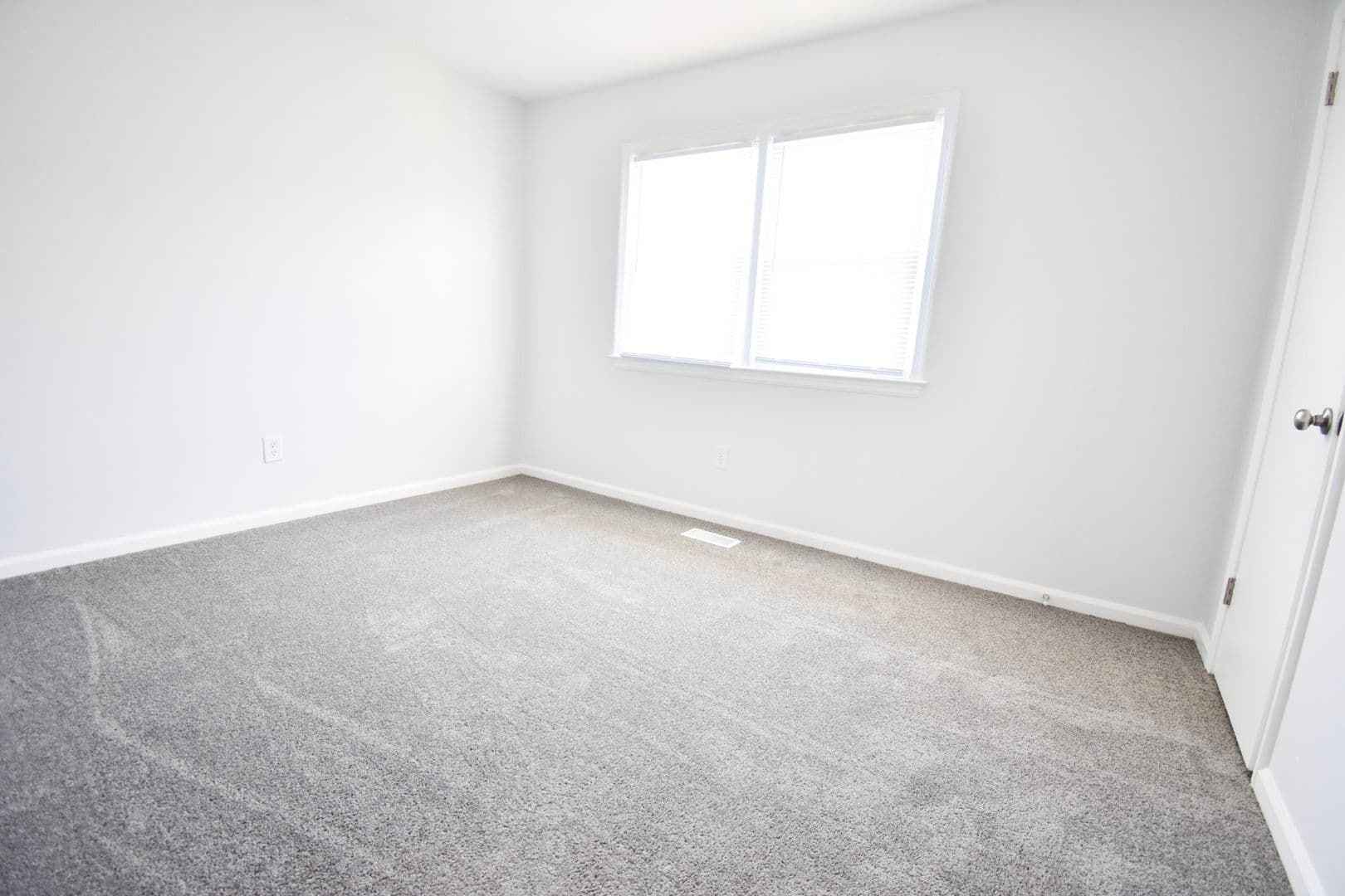 Fayetteville Apartment: Grand Prix Dr