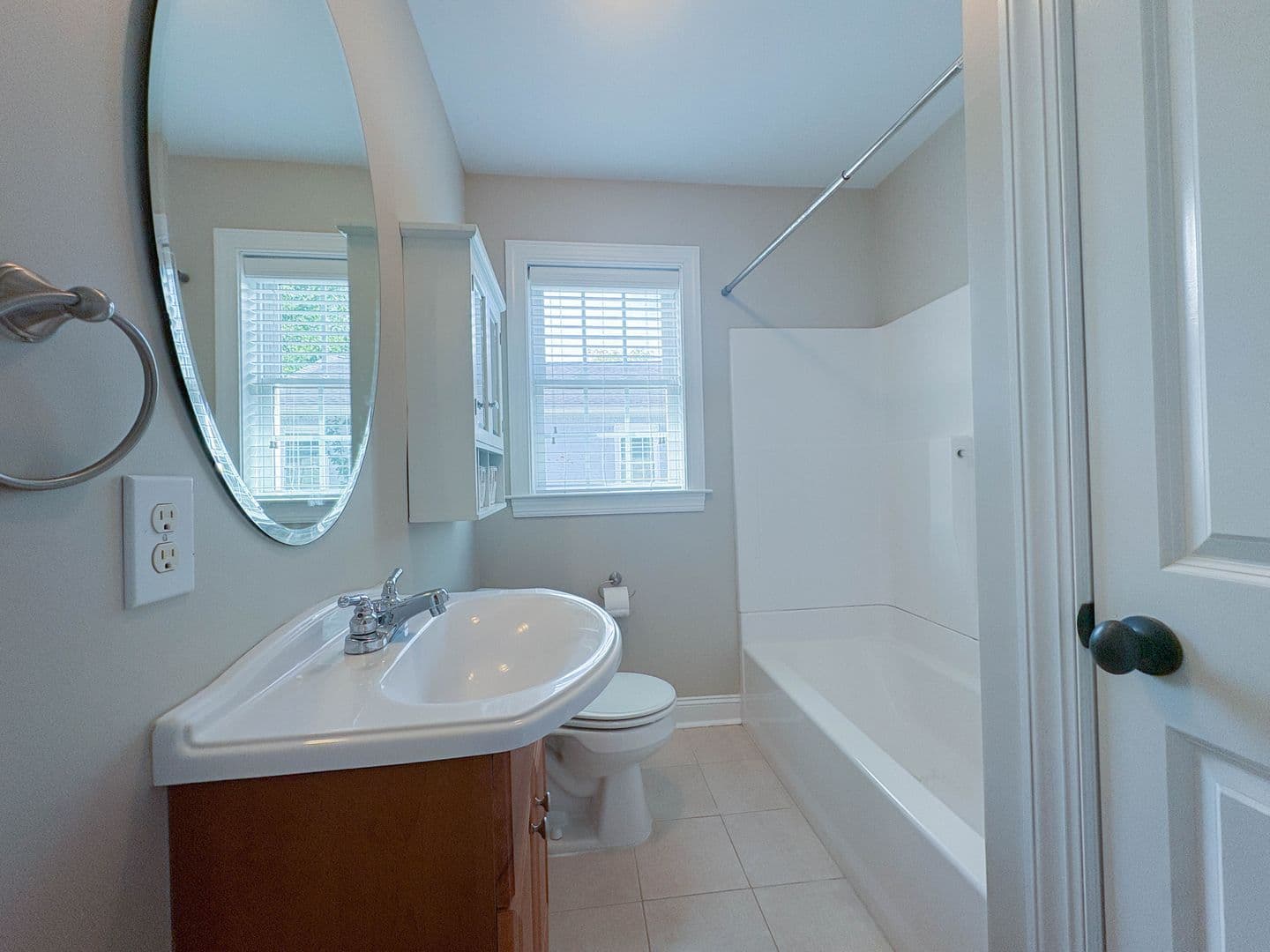 Fayetteville House: 1601 Ft. Bragg Rd