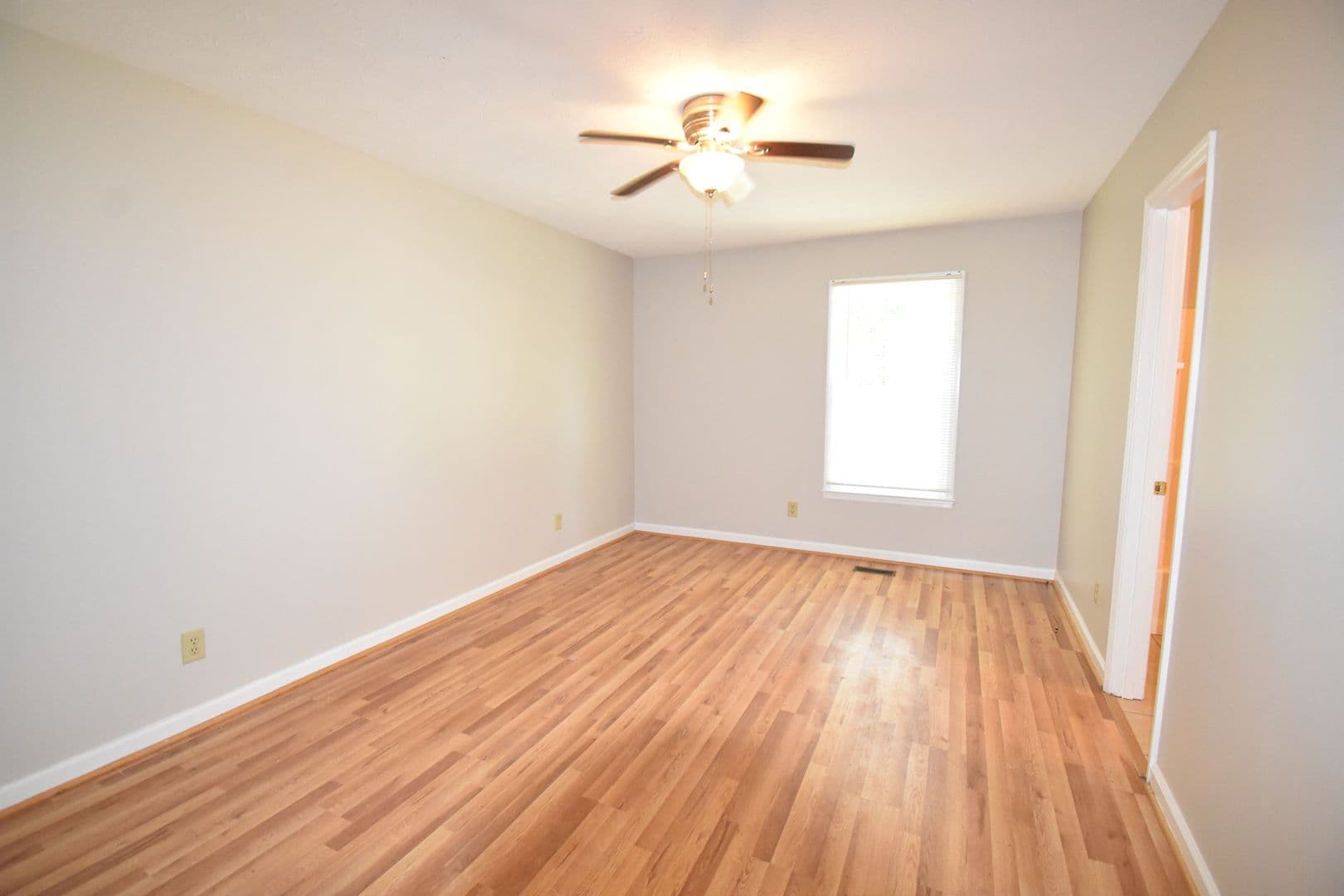 Fayetteville House: 1646 Rim Rd