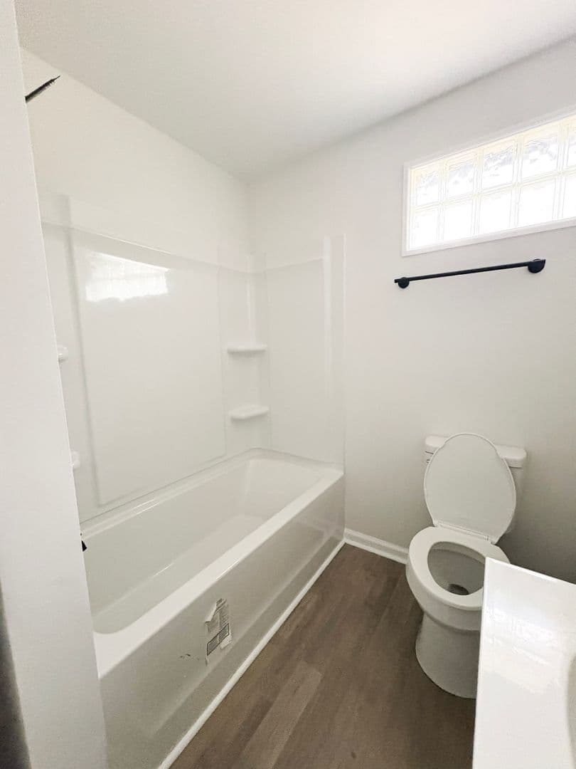 Fayetteville House: 213 Andy St