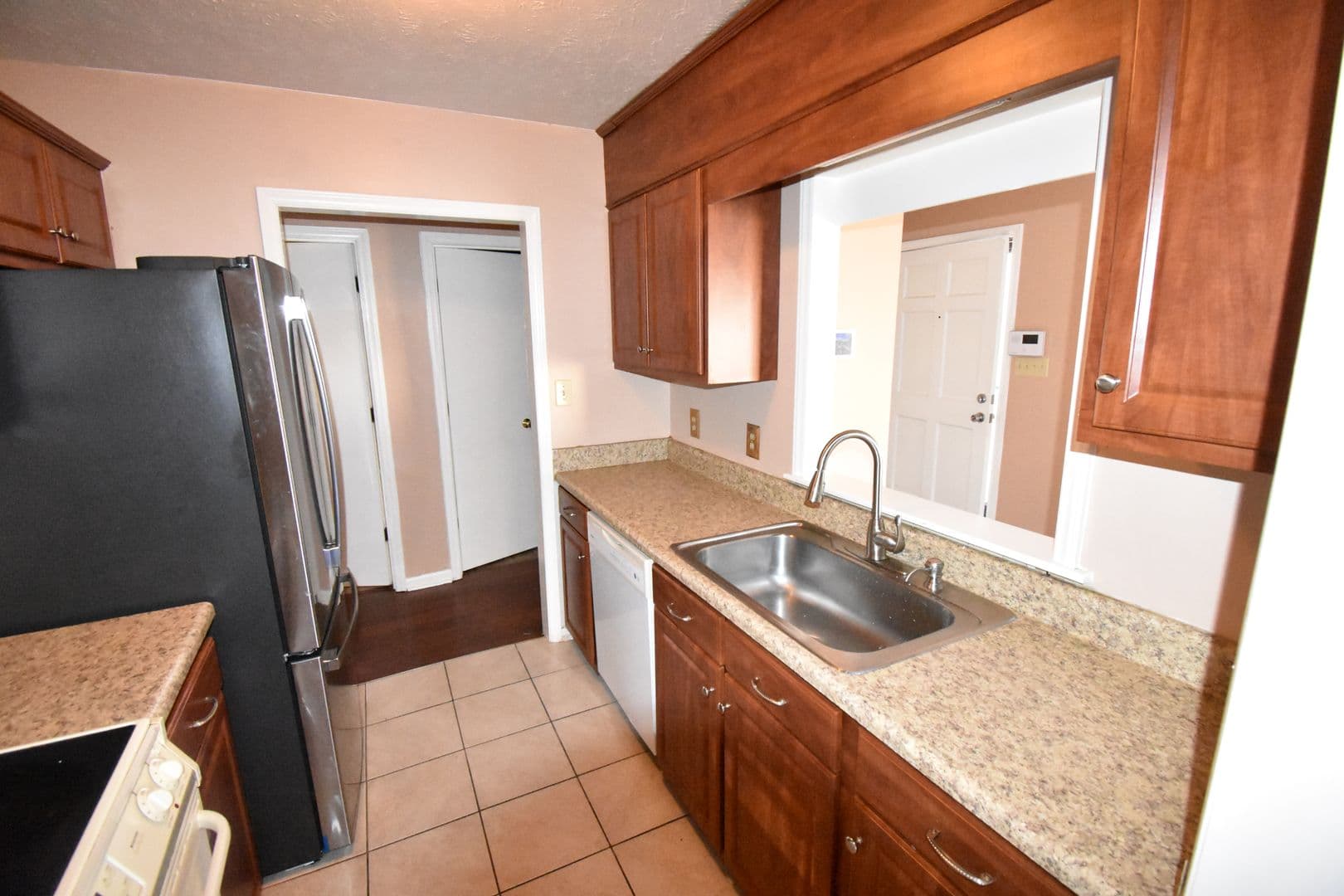 Fayetteville House: 957 Kennesaw Dr