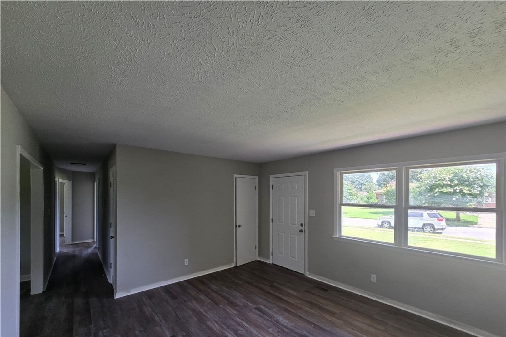 Fayetteville House: 303 Cartwright Dr