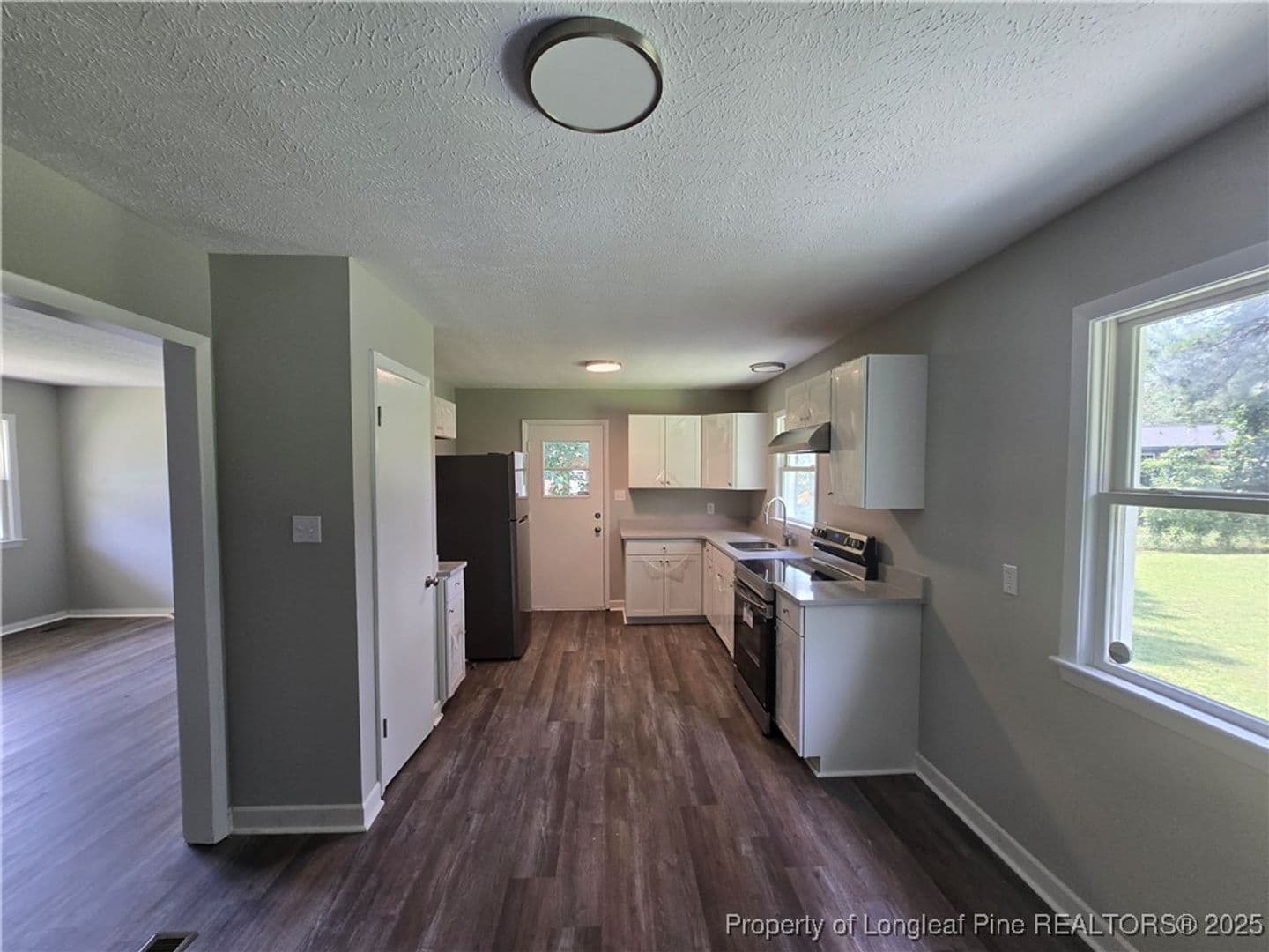 Fayetteville House: 303 Cartwright Dr