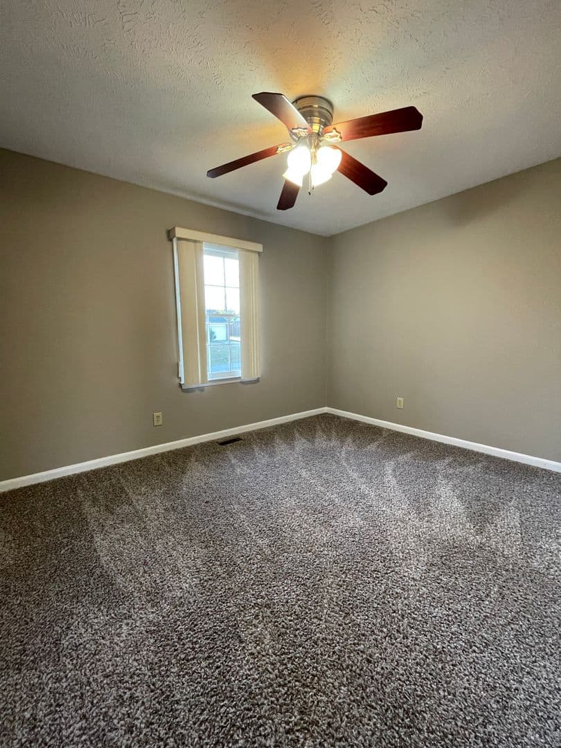 Fayetteville House: 1536 Rossmore Dr