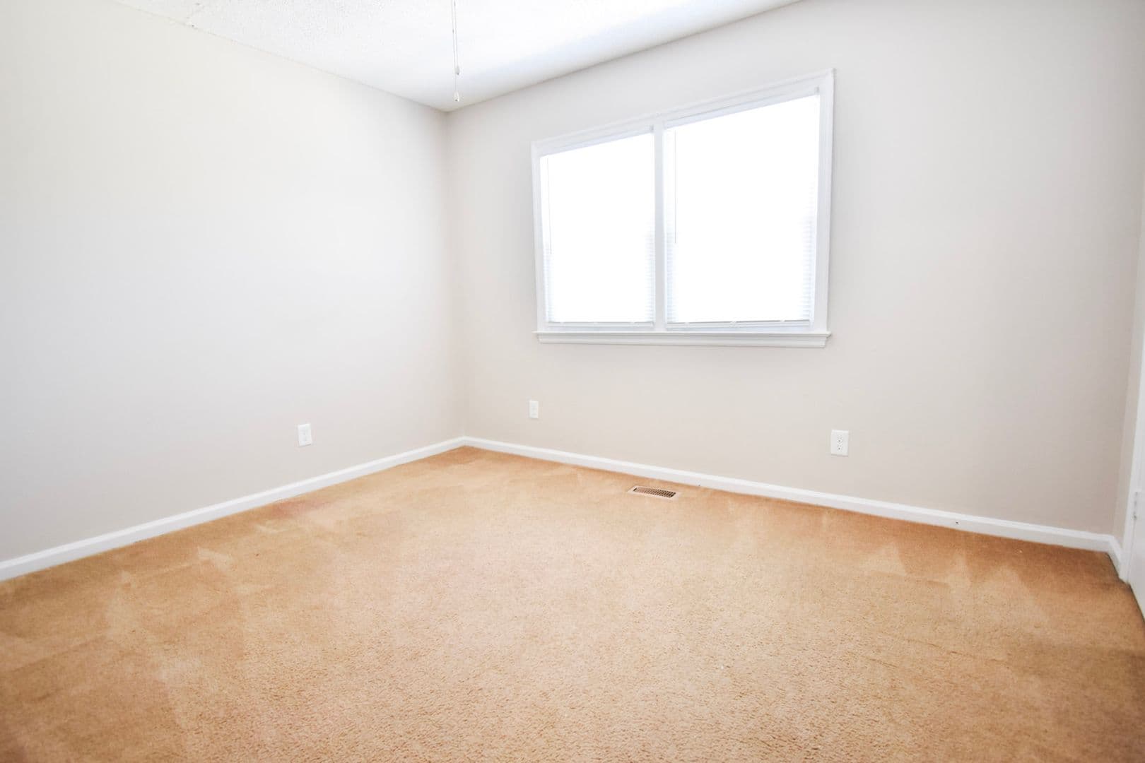Fayetteville Apartment: Grand Prix Dr