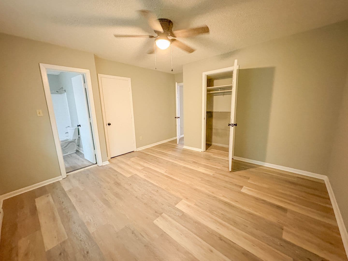 Fayetteville Apartment: Bragg Blvd
