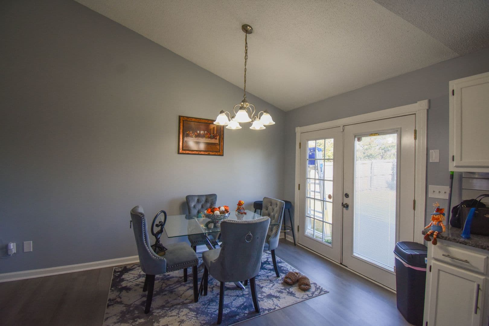 Fayetteville House: 5598 Windy Knoll Pl