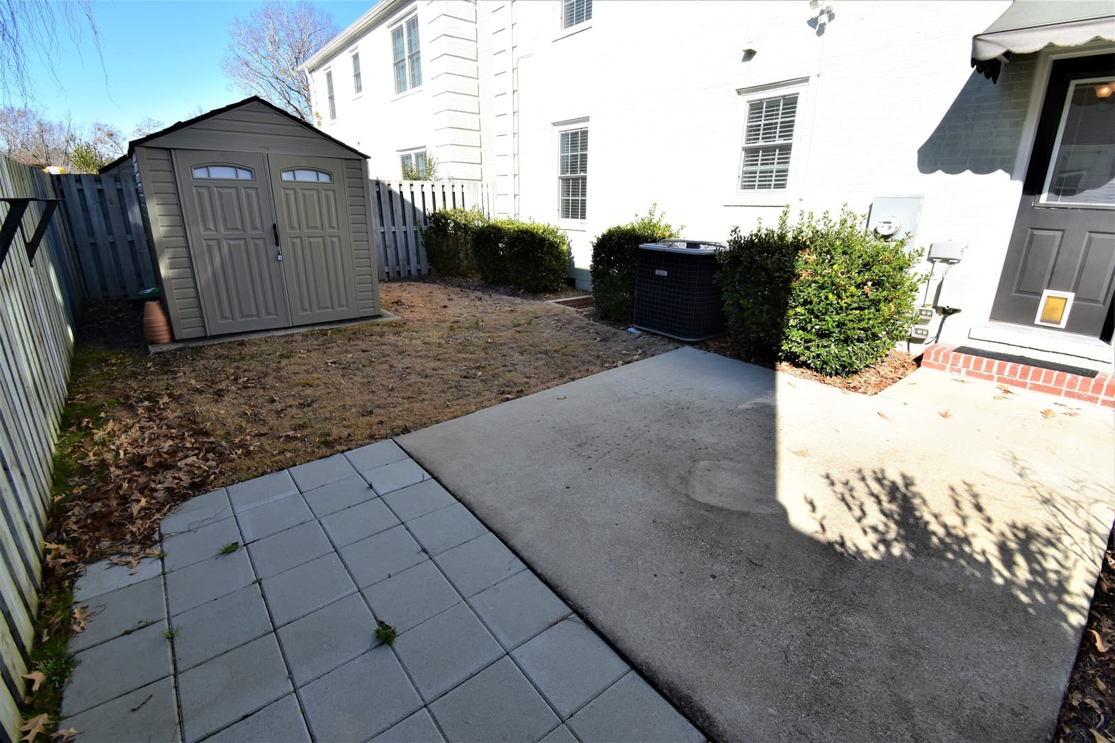 Fayetteville House: 1601 Ft. Bragg Rd